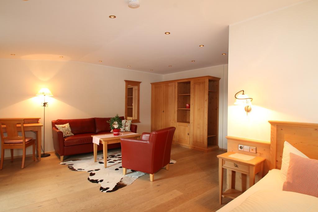 Todnauerberg Hotel Im Schwarzwald ทอดด์เนาแบร์ก ภายนอก รูปภาพ